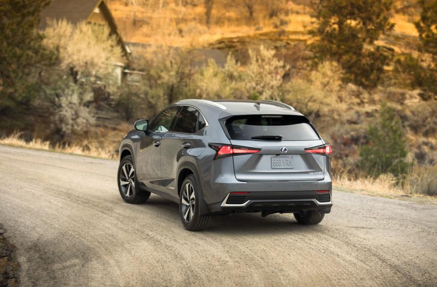  Lexus NX300h 2017 года  (NA) (фото 9 из 28)